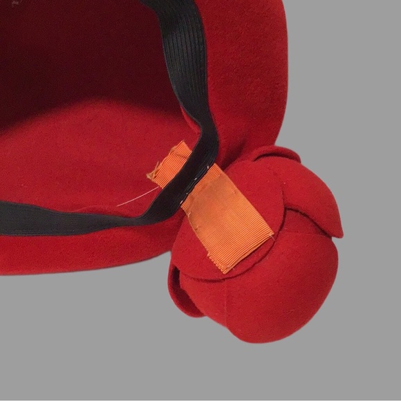 RARE Yves Saint Laurent Luxuria Wool-Felt Beret Cloche Hat, Made in Italy, Red - Picture 7 of 10